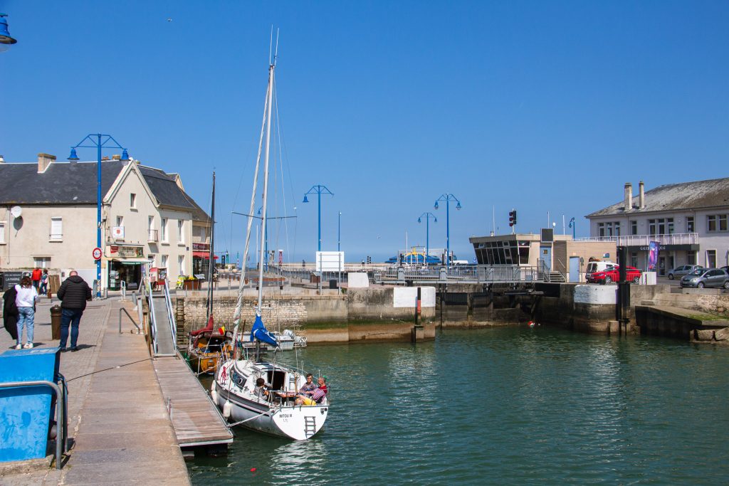 Le port de Port-en-Bessin, ville d'étape entre Omaha et Arromanches
