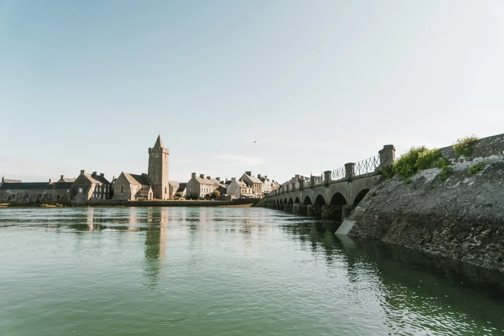 Quay West : De Cherbourg à Granville