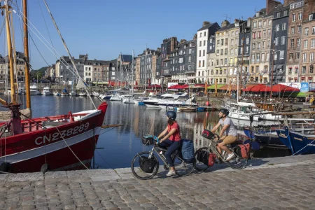 Velo_a_Honfleur-David_Darrault___La_Seine_a_velo_2019 (1)_6_11zon