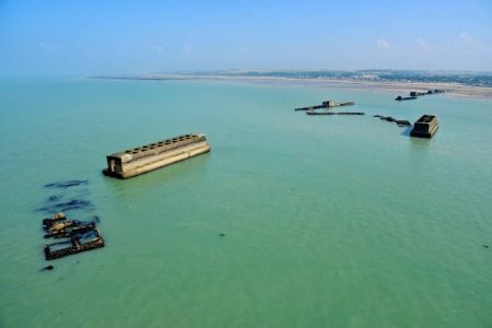 vue aérienne d'Arromanches-les-Bains