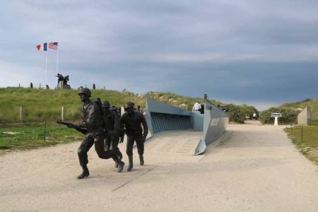 Voyage-a-velo-Normandie-Utah_Beach-Debarquement-Le_jour_le_plus_long Normandie Rando