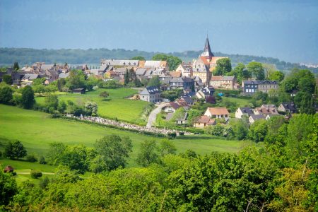 image d'un village normand