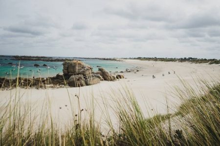 image d"une plage dans les côtes d'Armor